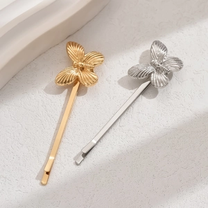 Barrettes à cheveux papillon Y2K élégantes en or et argent avec textures métalliques