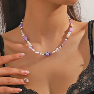 Collier en Künstliche Perles Violet Doux pour Femmes Filles Avec Imitation Künstliche Perle Visage Souriant Cœur Papillon Charm Y2K Dopamine Bijoux