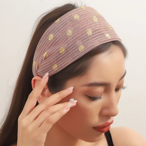 Serre-tête large plissé rose lotus avec paillettes dorées pour femmes, style élégant