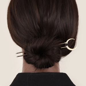 Pic à Cheveux en Alliage Croissant de Lune en Forme de U Style Chinois Moderne avec Strass Noir Bijoux de Cheveux pour Femmes