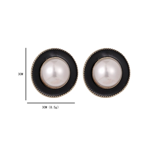Vintage runde Emaille-Ohrringe in Schwarz mit Perle und goldenem Kordelrand
