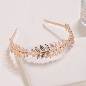Serre-tête couronne en feuilles d'or rose élégant avec des textures métalliques raffinées