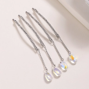 Lot de barrettes argentées avec franges à chaînes et pendentifs zircon en goutte