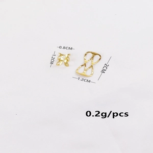 Golden hollow dreadlock cuff accessories with dimensions 0.8x1.2cm and 0.2g weight