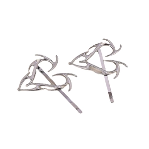 Retro aesthetic metallic hollow heart hair clips in silver finish for y2k style