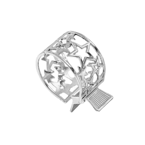 Pince à cheveux étoile creuse en métal argenté avec design circulaire sur fond blanc