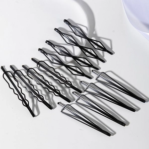 12er-Set minimalistische Haarspangen aus Metall in Schwarz und Gunmetal mit Wellendesign