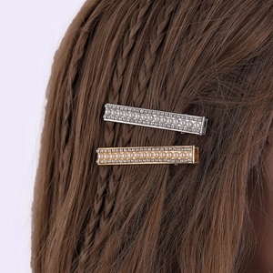 Barrettes à cheveux rectangulaires élégantes avec perles et strass sur base métal