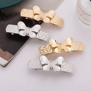 Vintage Hollow Butterfly Metal Hair Clip Alloy Gold Silver Barrette Elegant Ponytail Spring Clip For Women Hair Accessory