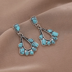 Bohemian silver drop earrings with turquoise stones in vintage waterdrop design