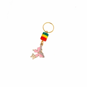Goldener Haarring mit rosa Emaille-Schmetterling und bunten gestreiften Perlen