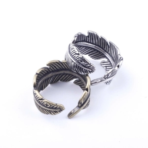 Retro feather open rings in silver and bronze finish with detailed texture for men and women