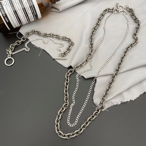 Collana a doppio strato in argento retrò con chiusura OT industriale e maglia grossa