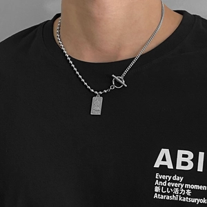 Unisex Silberne Halskette mit Münzanhänger, gemischten Gliederketten und OT-Verschluss