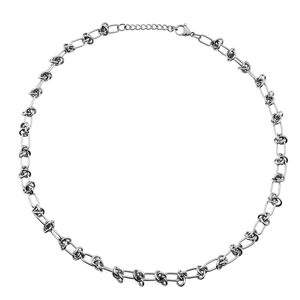 Collana a catena con nodo in acciaio al titanio argento con chiusura a moschettone