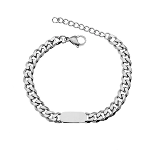 Bracciale a catena cubana d'argento minimalista con targhetta ID e chiusura a moschettone