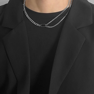 Collana a doppio strato in acciaio inossidabile con catena cubana e pendente nero