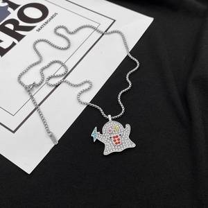 Collana con ciondolo fantasma hip hop con cristalli colorati scintillanti e catena box