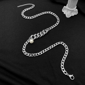 Hip hop silver curb chain necklace with sparkling rhinestones and white pearl pendant