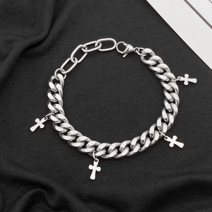 Bracciale Cubano in Acciaio al Titanio con Pendenti a Croce Stile Punk Hip Hop Colore Acciaio Catena Regolabile Gioielli Uomo Donna