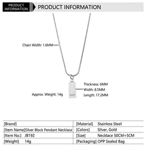 Collana minimalista in acciaio al titanio con pendente rettangolare solido in argento e oro