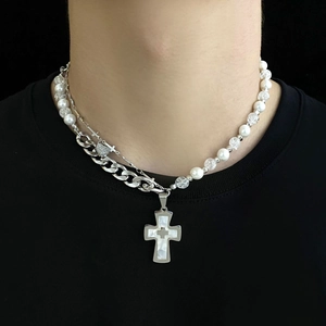 Collier en Acier Titane Asymétrique Multi Couches Hip Hop Avec Pendentif Croix Nacre Imitation Künstliche Perle Chaîne Cubaine Hommes Femmes Bijoux Punk