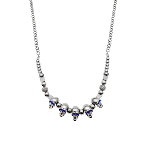 Collier tête de mort hip hop aux yeux bleus avec perles argentées et cristaux brillants