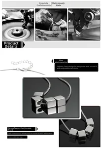 Détails des pendentifs cubes en acier titane avec chaîne serpent et fermoir mousqueton