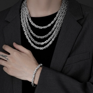 Silbernes Byzantiner-Kettenset für Herren mit dicken gewebten Gliedern und Lagen-Look-Stil