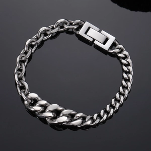 Bracelet chaîne à maillons cubains pour hommes en acier titane avec fermoir rectangle