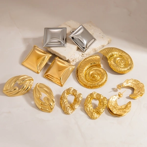 Detailed collection of 18k gold plated stainless steel square and spiral earrings