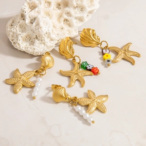Boucles d'oreilles étoile de mer et coquillage en acier doré avec perles et perles