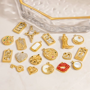 Vergoldete Edelstahl Anhänger Zirkonia Herz Lippe Stern Mond Tarot Charm DIY Schmuckzubehör Nur Anhänger