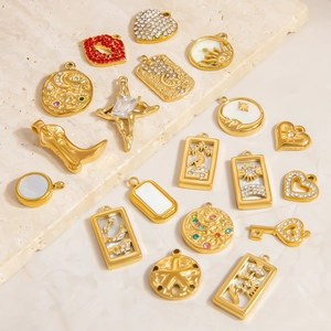 18K vergoldete Edelstahl Anhänger Kollektion mit Zirkonia und Muschel für DIY Schmuck