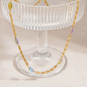 Elegant 18K gold-plated stainless steel chain with iridescent rectangular crystal beads
