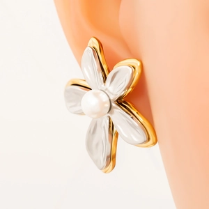 Elegant two-tone flower pearl stud earrings in gold and silver plating for women