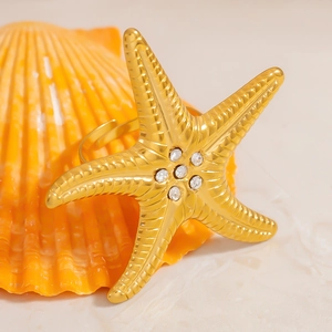 Bague étoile de mer ajustable plaquée or 18 carats avec zircons sur coquillage