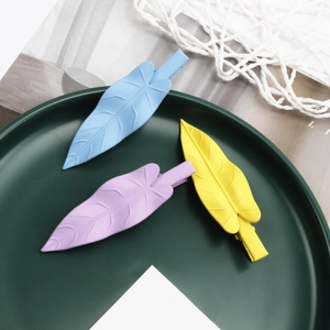 Korean Matte Metal Leaf Hair Clip For Women Simple Elegant Duckbill Clip Hairpin Fashion Headwear Styling Accessories
