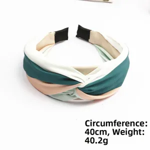 Detail of wide twisted headband with green and pink fabric layers, 40cm size
