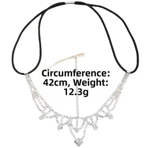 Detailed view of rhinestone hair chain with 42cm circumference and 12.3g weight