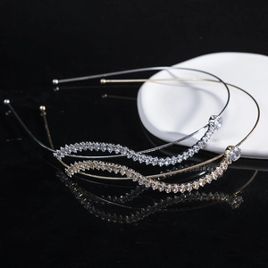 Serre-tête Style Coréen Vague en Strass Métal Plaqué Or Argent Pince à Cheveux avec Zircone et Künstliche Perle pour Femme Mariage Fête Accessoires de Cheveux Élégants