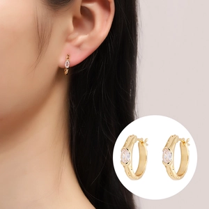 Boucles d'Oreilles Créoles Géométriques Minimalistes Avec Zirconia Incrusté Plaquées Or Argent Texture Lave Petites Dormeuses Pour Bijoux Femme