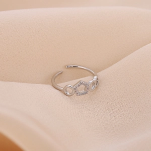 Bague géométrique minimaliste en cuivre avec zirconiums et anneau ajustable