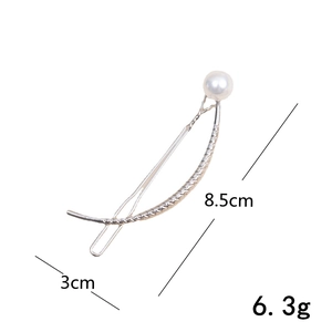 Fermaglio per capelli curvo in metallo argentato con perla, design ondulato da 8.5 cm