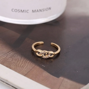 Minimalist gold-plated zircon ring with double-loop chain link and adjustable band