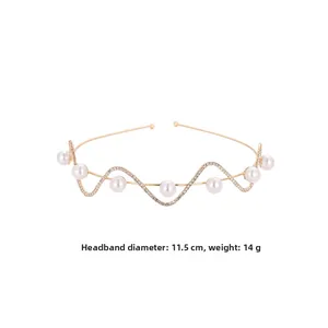 Detail of wavy golden headband with pearls and rhinestones, size 11.5cm diameter