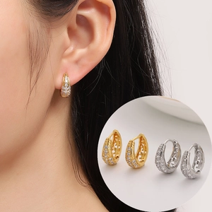 Boucles d'Oreilles Créoles en Cuivre Creux Chic Niche Française pour Femmes avec Micro-Incrustation de Zircon Blanc Plaqué Or Argent