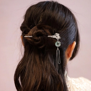 Vintage Chinese Style Alloy Hair Stick With Green Imitation Jade Ring Long Tassel Elegant Hair Jewelry For Women Hanfu Costume