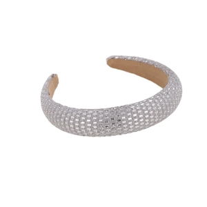 Serre-tête rembourré en cristal argenté avec strass pour une coiffure élégante