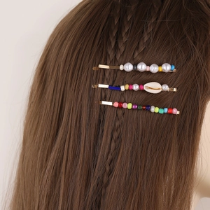 Three-piece colorful shell hair clip set with pearls and gold metal base for women